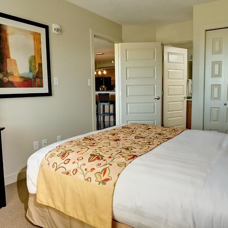Clearwater Residence Hotel Timberlea Fort Mcmurray Zimmer foto