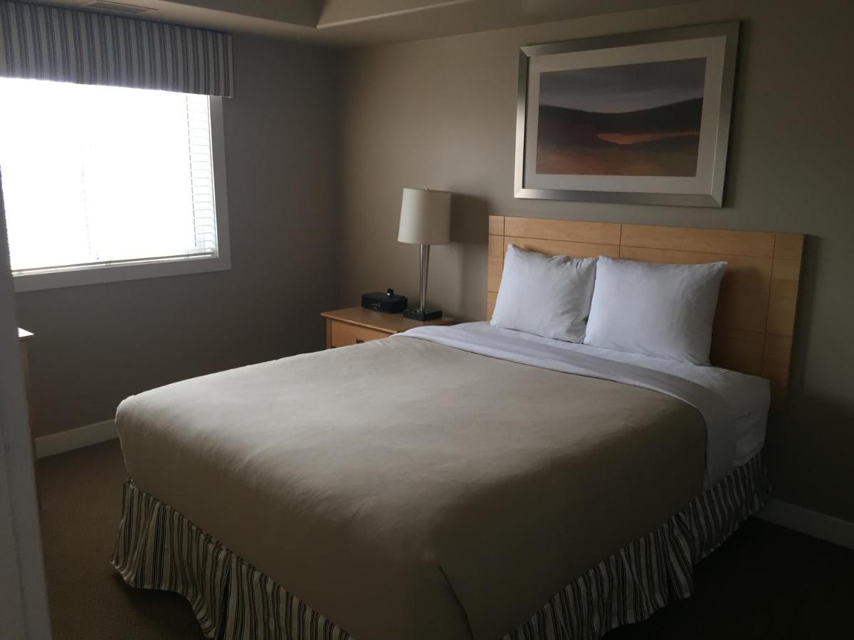 Clearwater Residence Hotel Timberlea Fort Mcmurray Exterior foto